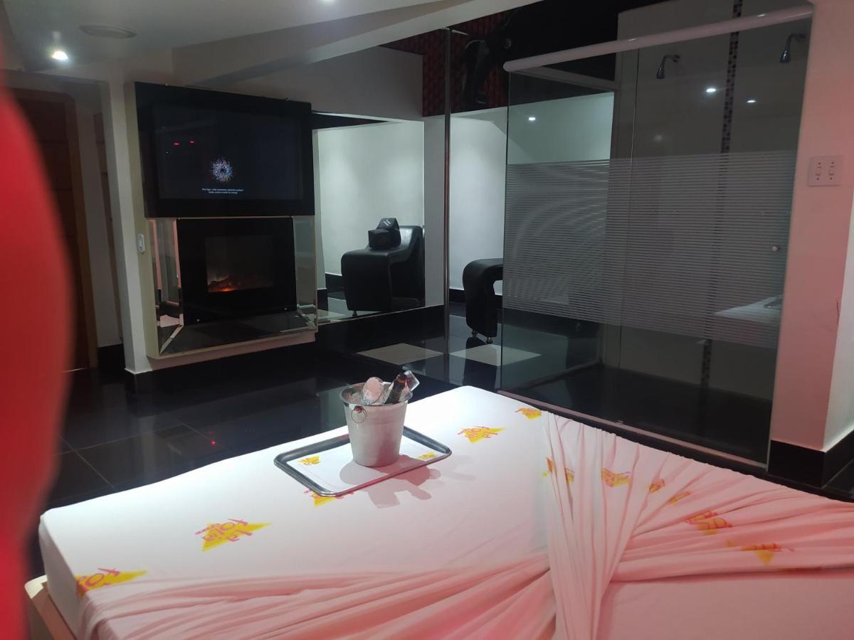 Motel La Folia ريبيراو بريتو المظهر الخارجي الصورة