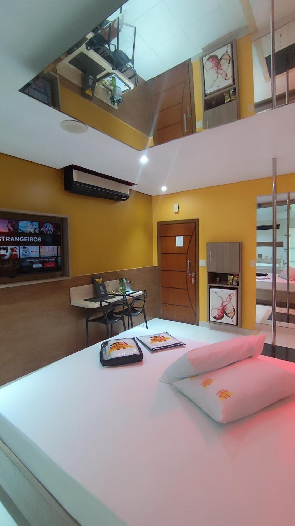 Motel La Folia ريبيراو بريتو المظهر الخارجي الصورة